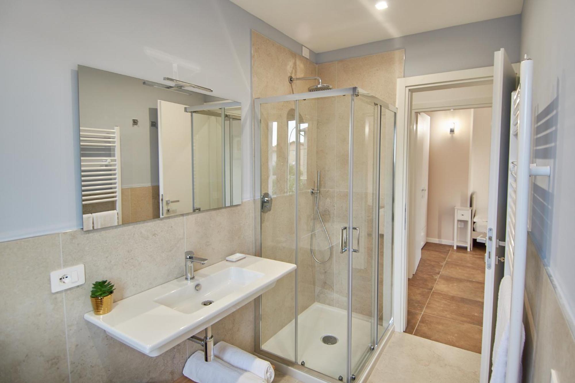 Mira Assisi Apartment Bastia Umbra Bagian luar foto