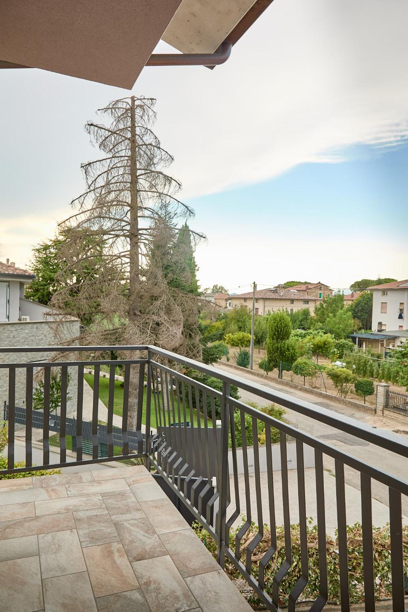 Mira Assisi Apartment Bastia Umbra Bagian luar foto