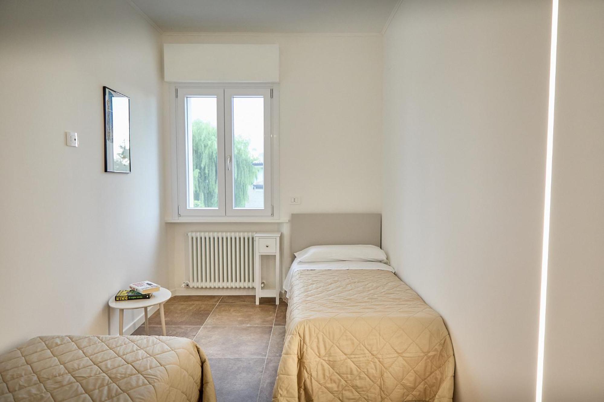 Mira Assisi Apartment Bastia Umbra Bagian luar foto