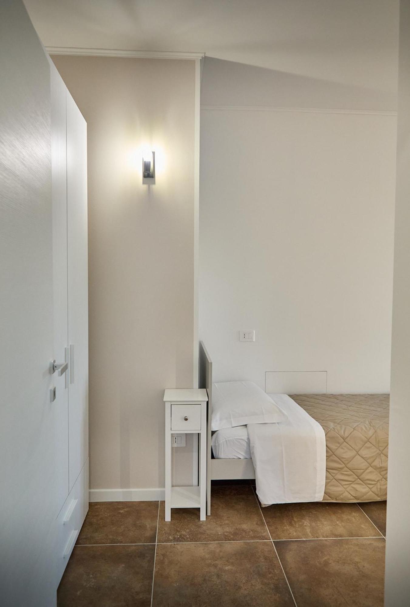 Mira Assisi Apartment Bastia Umbra Bagian luar foto