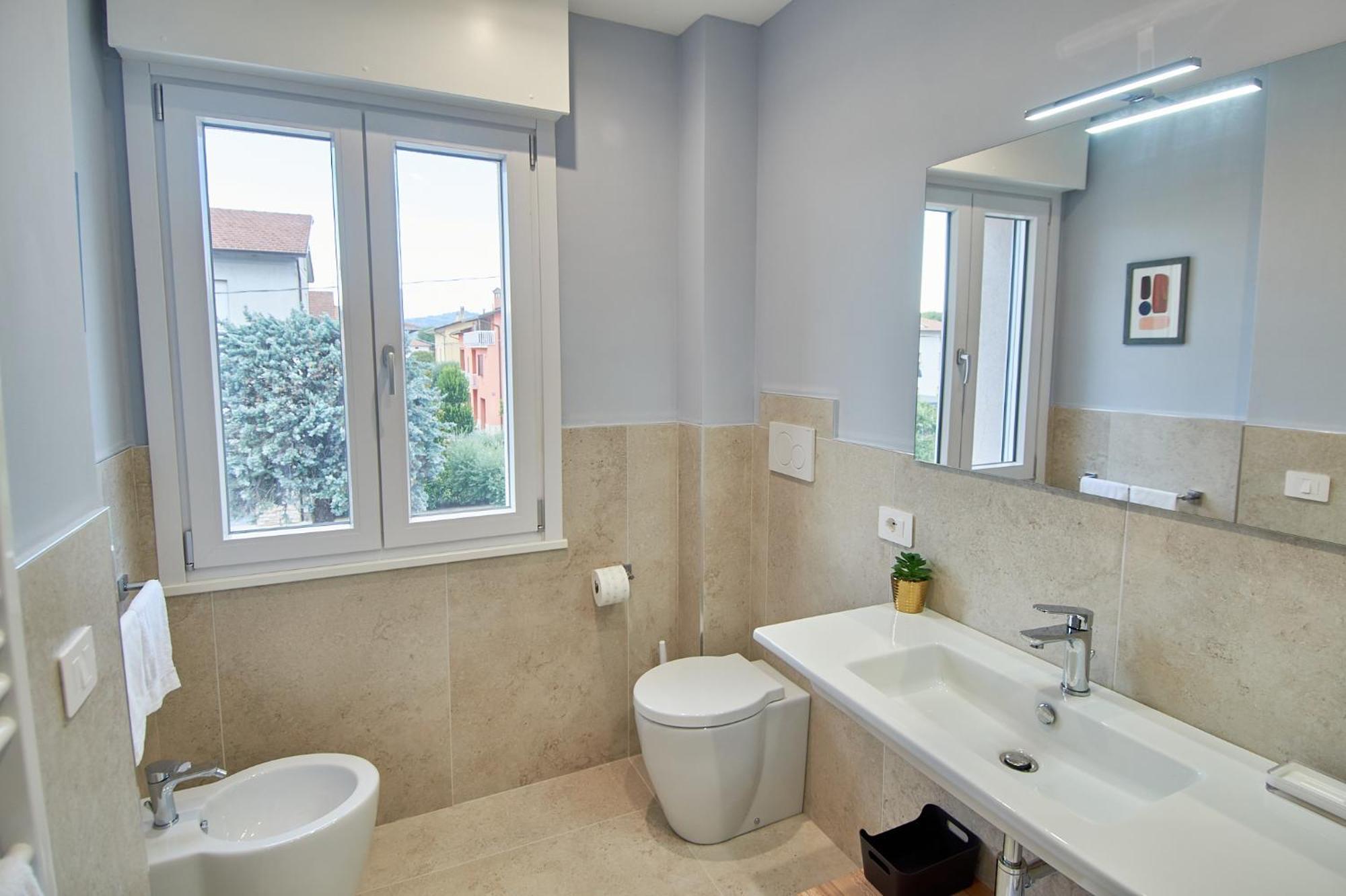 Mira Assisi Apartment Bastia Umbra Bagian luar foto