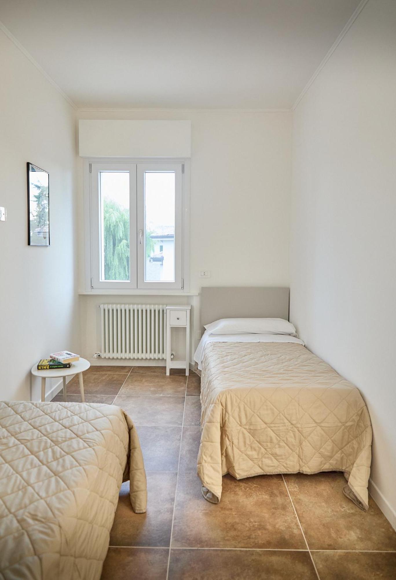 Mira Assisi Apartment Bastia Umbra Bagian luar foto